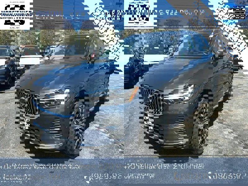 Certified 2023 Volvo XC60 B5 Plus w/ Climate Package image 1