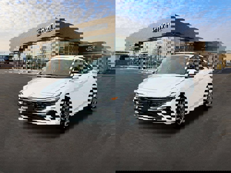Certified 2025 Hyundai Elantra SEL image 1