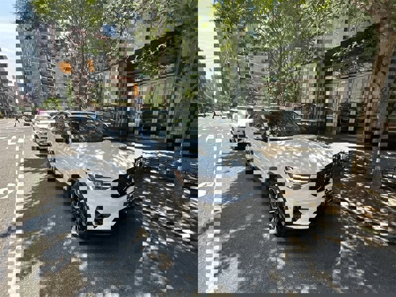 Certified 2023 Volvo XC40 B5 Plus w/ Protection Package Premier image 1
