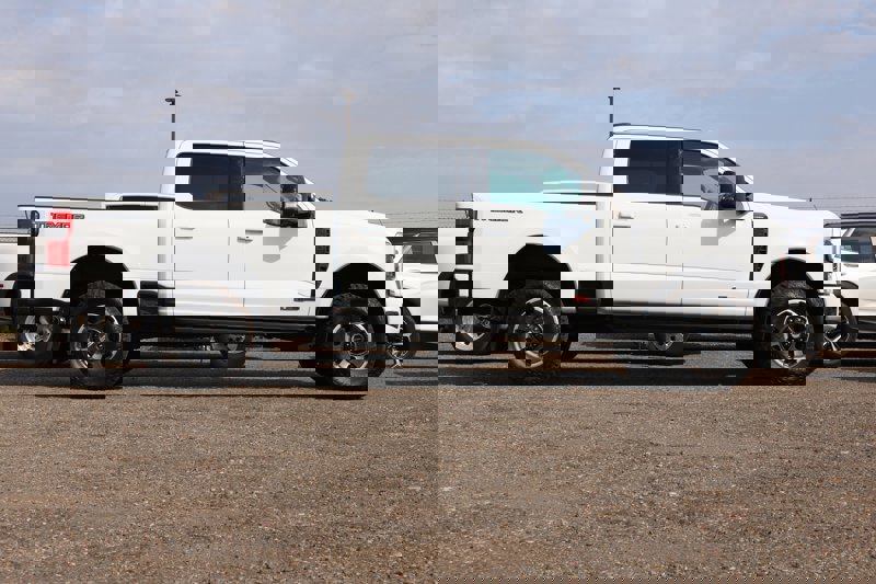 Used 2024 Ford F250 Lariat w/ Tremor Off-Road Package image 1