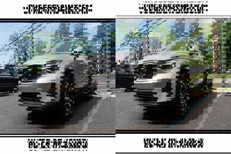 Certified 2023 Volvo XC40 B5 Plus w/ Protection Package Premier image 1