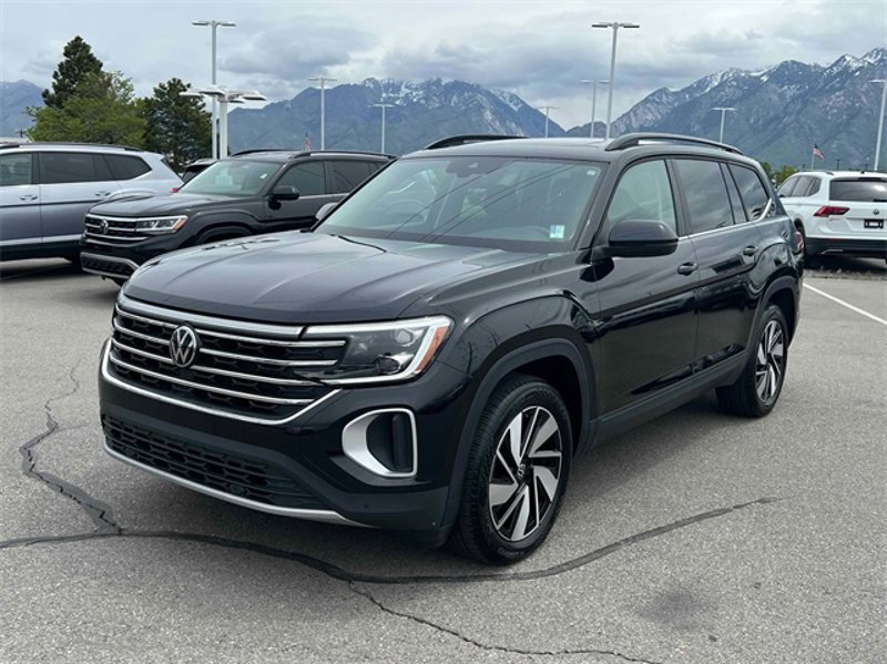 Certified 2024 Volkswagen Atlas SE w/ Panoramic Sunroof Package image 1