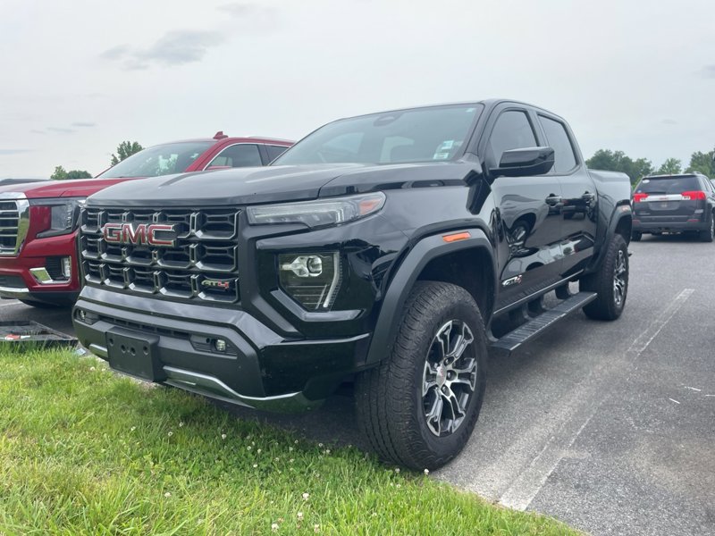 Certified 2024 GMC Canyon AT4 w/ AT4 Premium Package image 1