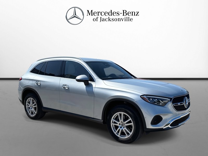 Certified 2025 Mercedes-Benz GLC 300 image 1
