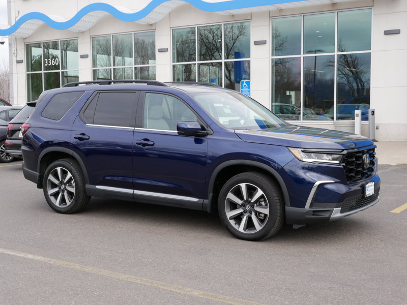Certified 2025 Honda Pilot Elite image 1