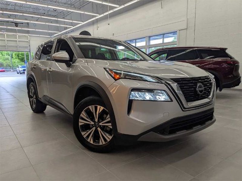 Certified 2023 Nissan Rogue SV image 1