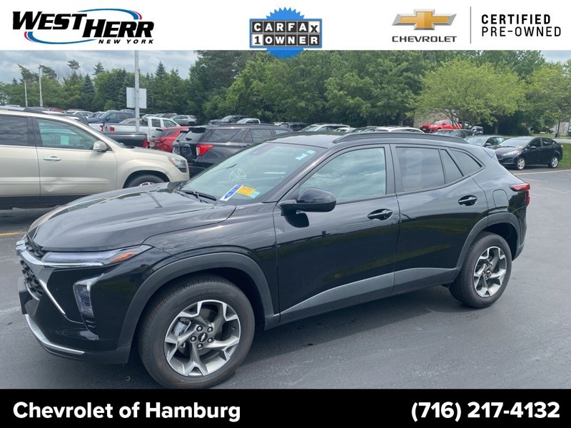 Certified 2024 Chevrolet Trax LT w/ Driver Confidence Package image 1