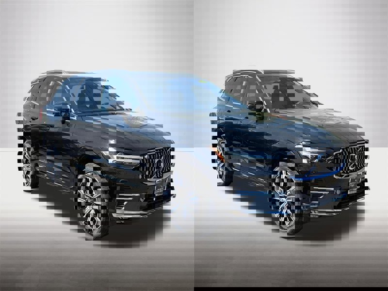 Certified 2022 Volvo XC60 B5 Inscription w/ Advanced Package image 1