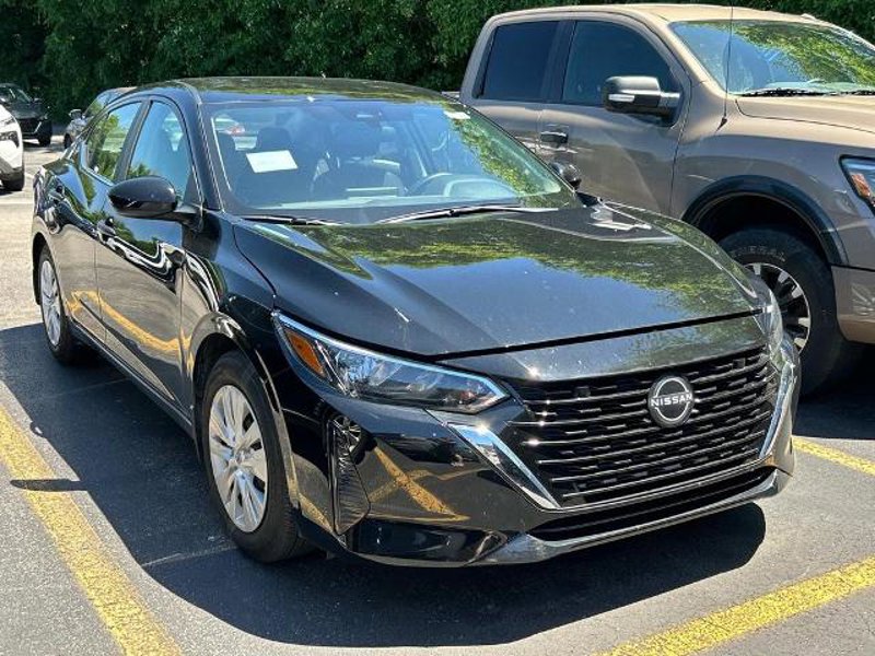 Certified 2025 Nissan Sentra S image 1