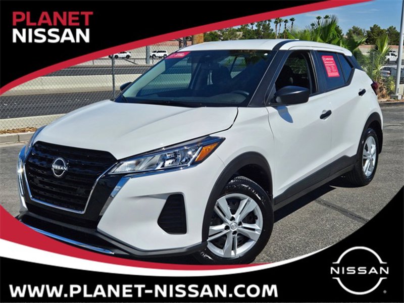 Certified 2025 Nissan Kicks Play S image 1