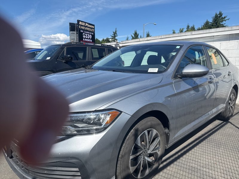 Used 2024 Volkswagen Jetta S image 1