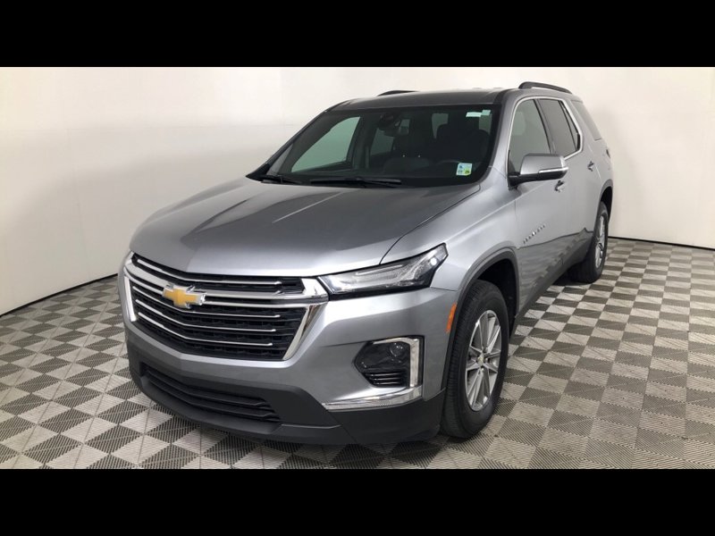 Certified 2023 Chevrolet Traverse LT image 1
