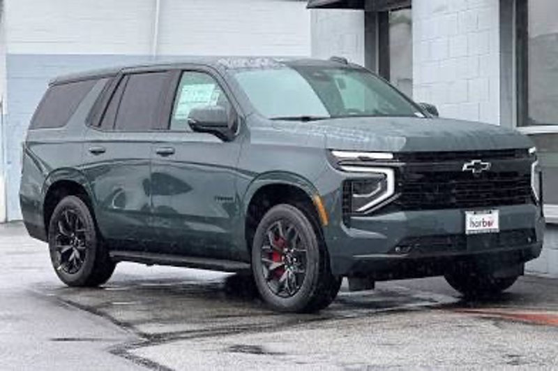 New 2025 Chevrolet Suburban RST w/ RST Capability Package image 1