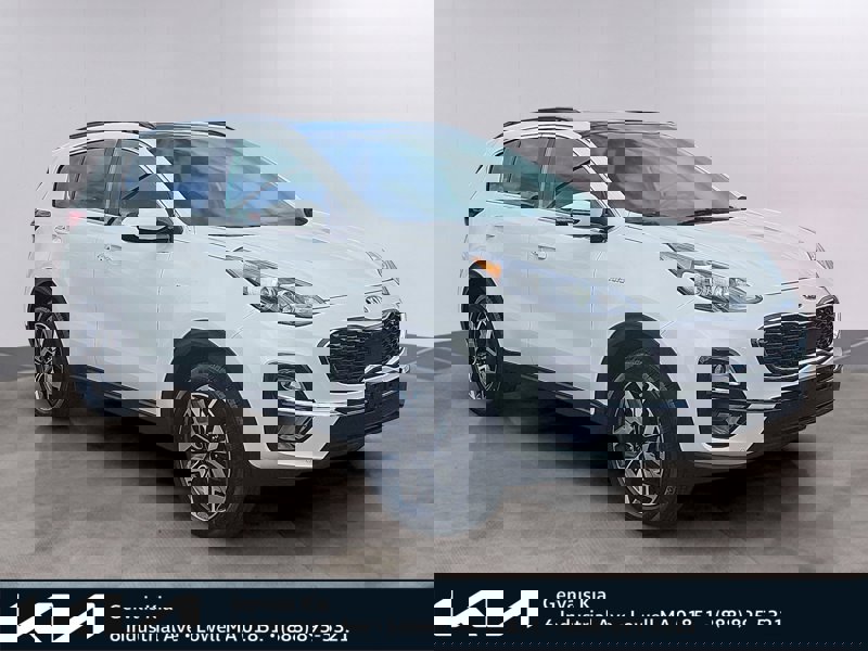 Certified 2022 Kia Sportage EX w/ EX Technology Package image 1