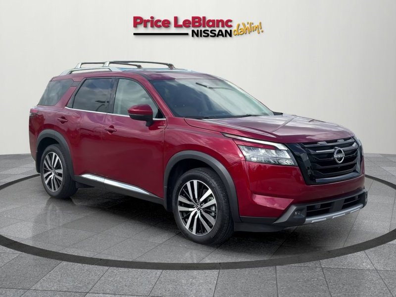 Certified 2025 Nissan Pathfinder Platinum image 1