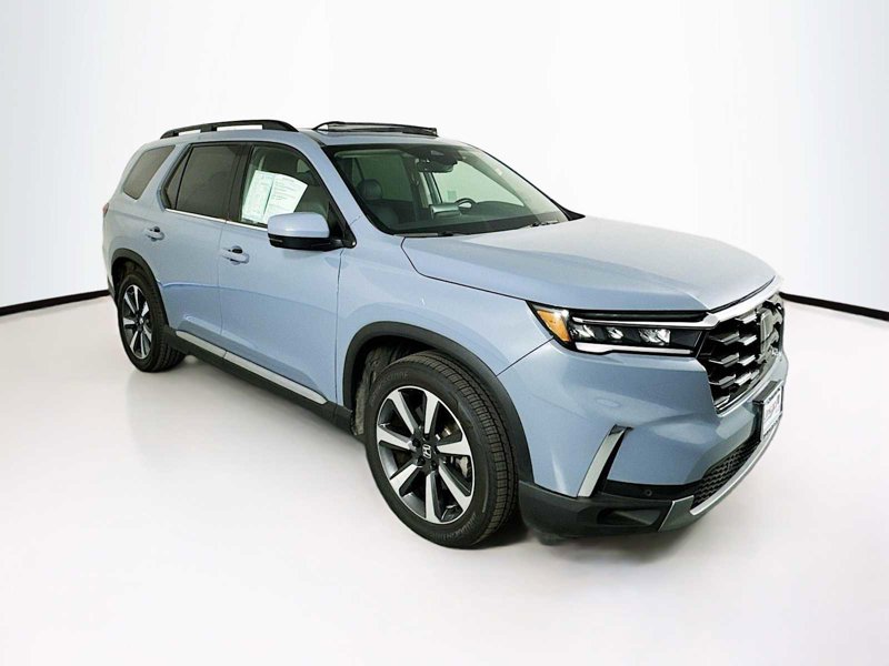 Certified 2023 Honda Pilot Touring image 1
