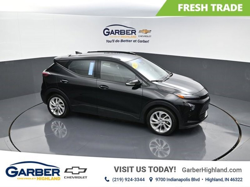 Certified 2023 Chevrolet Bolt EUV LT w/ Driver Confidence Package image 1