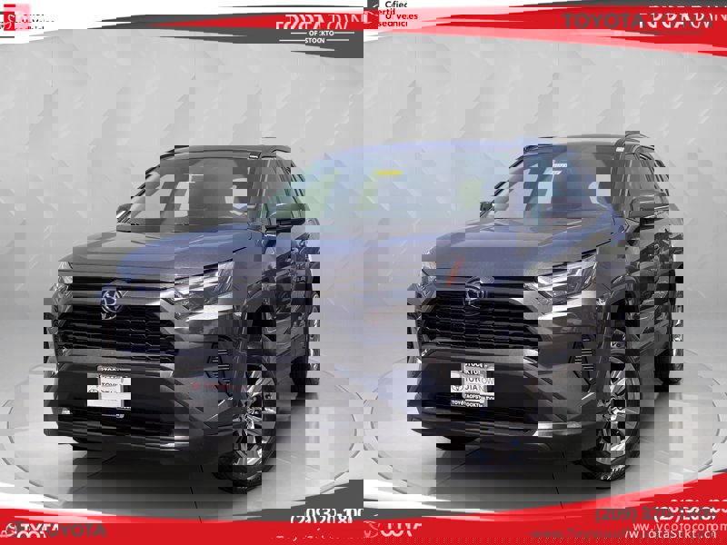 Certified 2024 Toyota RAV4 XLE image 1