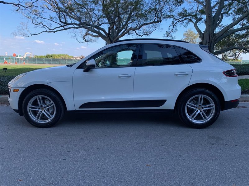 Used 2016 Porsche Macan S image 1