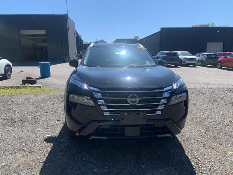 Certified 2024 Nissan Rogue Platinum w/ Platinum Premium Package image 1
