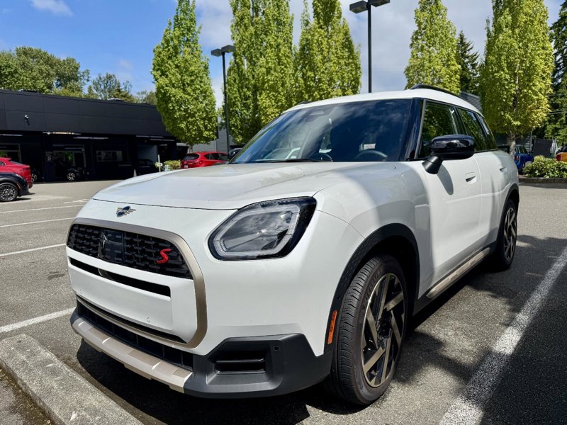 Certified 2025 MINI Cooper Countryman S image 1