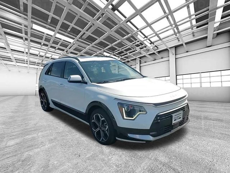 Certified 2023 Kia Niro EX Touring image 1