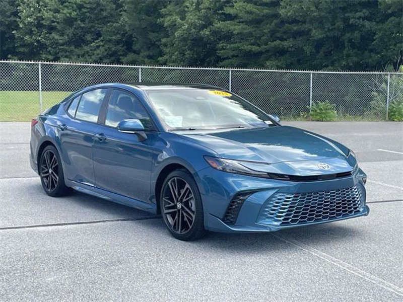 Certified 2025 Toyota Camry XSE image 1