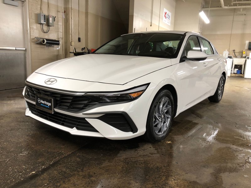 Certified 2024 Hyundai Elantra SEL image 1