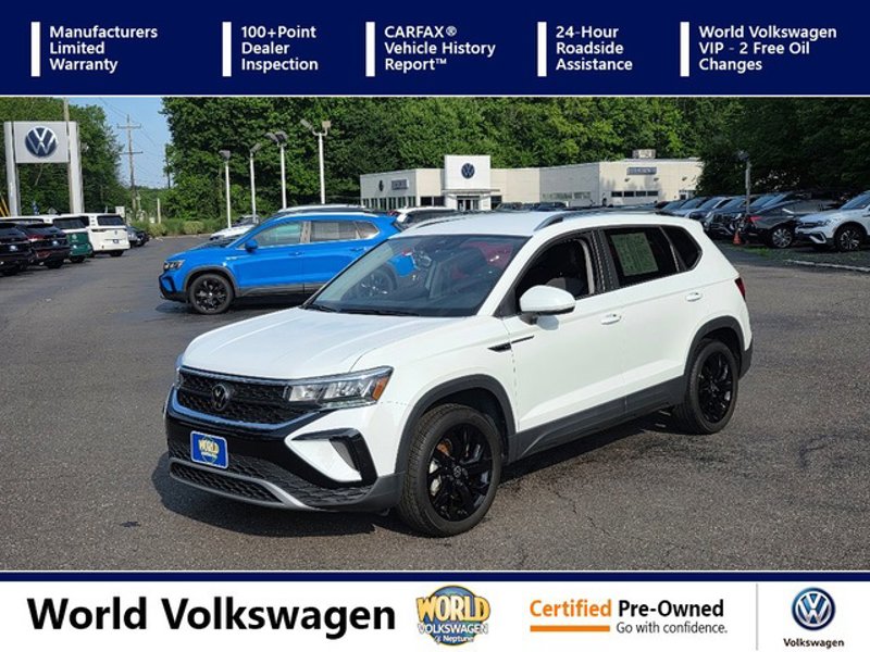 Certified 2023 Volkswagen Taos SE w/ Black Wheel Package image 1