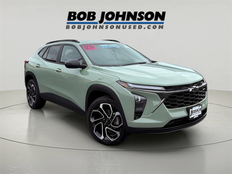 Certified 2024 Chevrolet Trax RS image 1