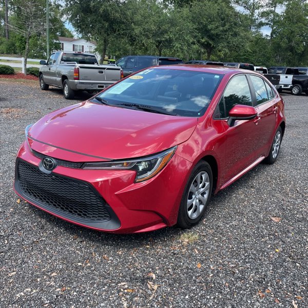 Used 2021 Toyota Corolla LE image 1