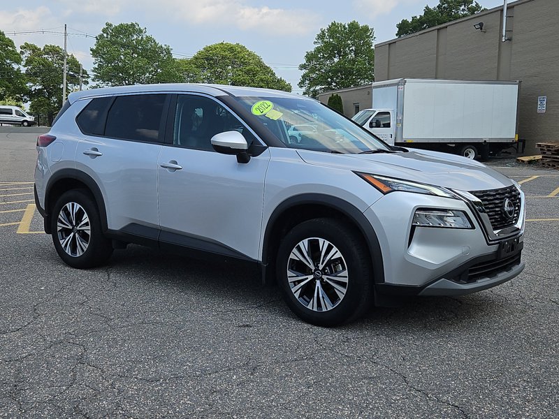 Certified 2022 Nissan Rogue SV image 1