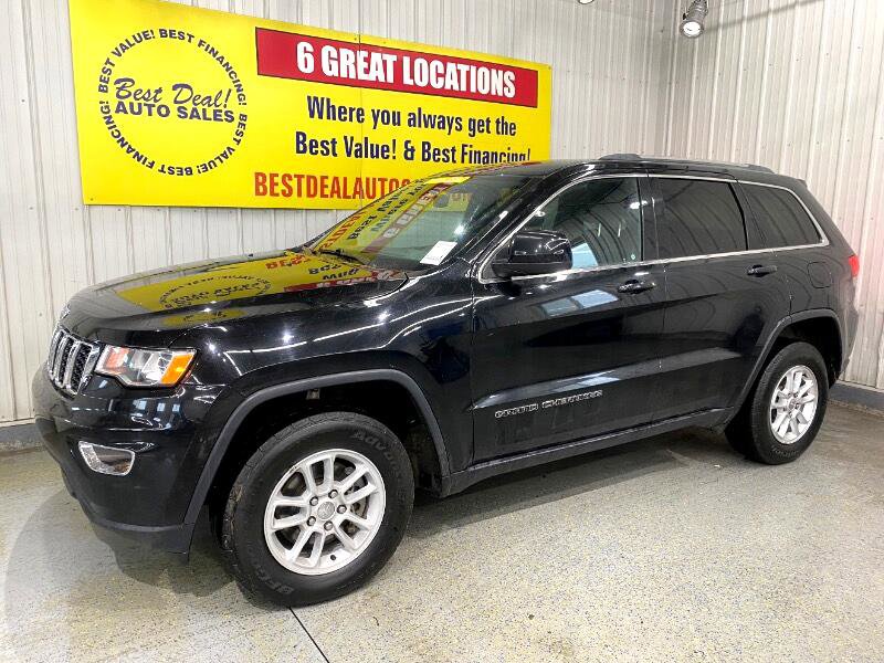 Used 2019 Jeep Grand Cherokee Laredo image 1