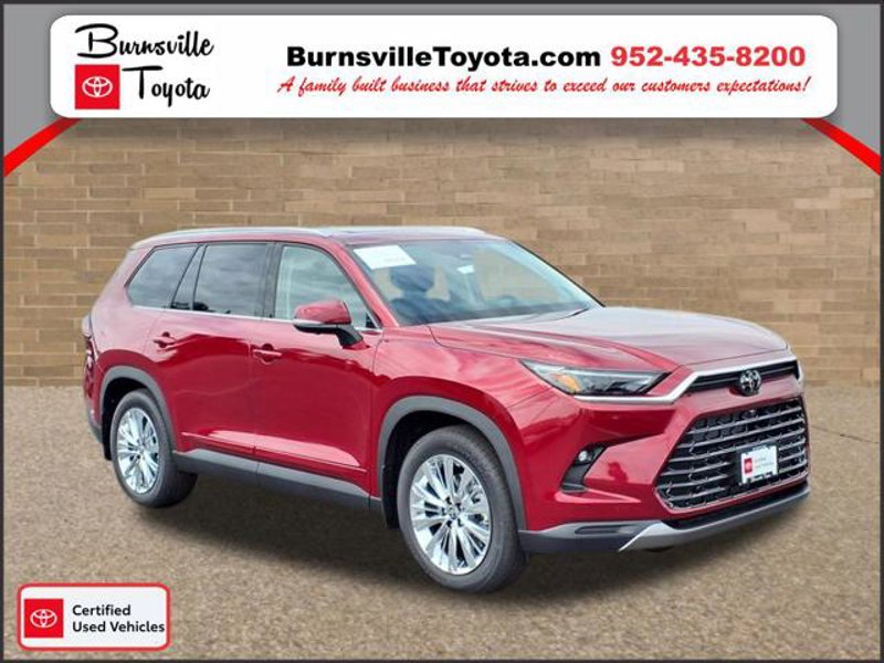 Certified 2025 Toyota Grand Highlander AWD image 1