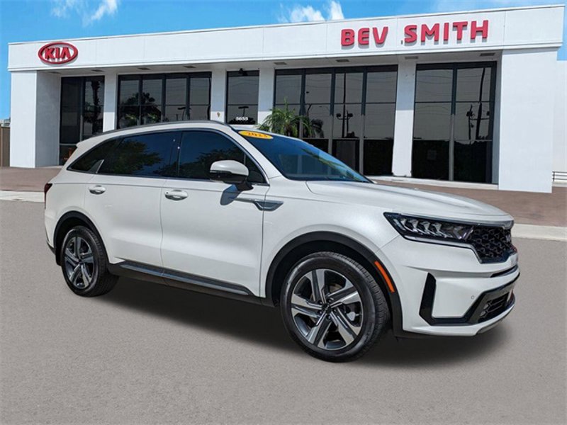 Certified 2023 Kia Sorento EX image 1