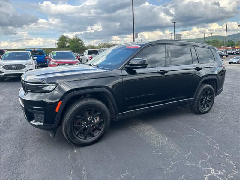 Certified 2024 Jeep Grand Cherokee L Altitude image 1