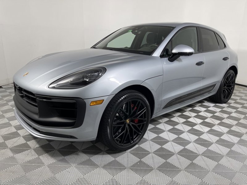 Certified 2023 Porsche Macan GTS image 1