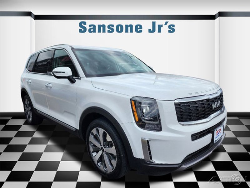 Certified 2022 Kia Telluride S image 1