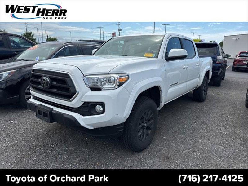 Certified 2022 Toyota Tacoma SR5 image 1