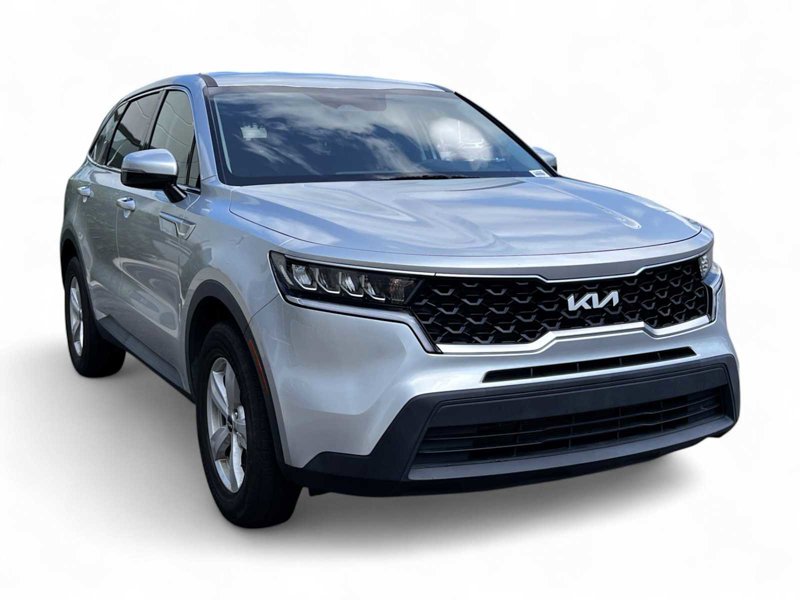 Certified 2022 Kia Sorento LX image 1