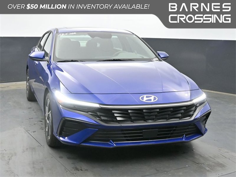 Certified 2024 Hyundai Elantra SEL w/ Convenience Package image 1