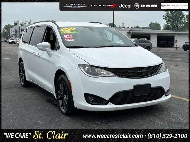 Certified 2020 Chrysler Pacifica Touring-L image 1