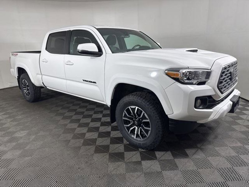 Certified 2022 Toyota Tacoma TRD Sport image 1