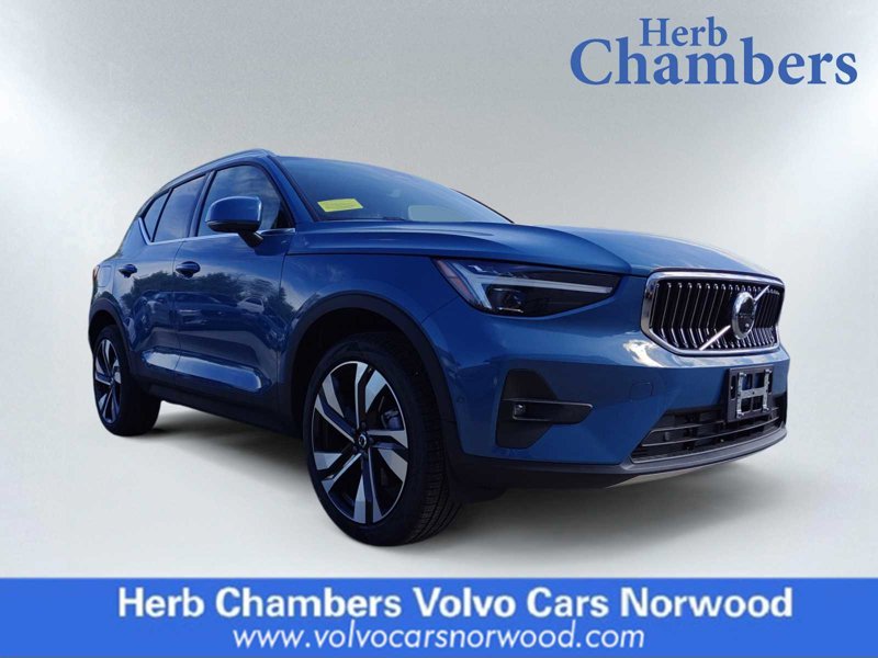 Certified 2024 Volvo XC40 B5 Ultimate w/ Protection Package Premier image 1
