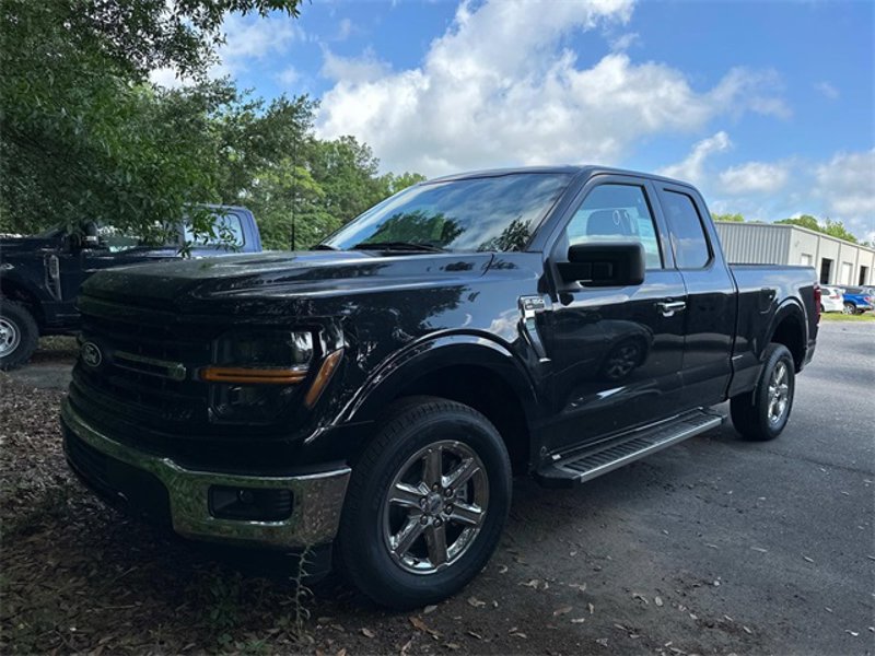 New 2025 Ford F150 XLT w/ Equipment Group 301A Standard image 1
