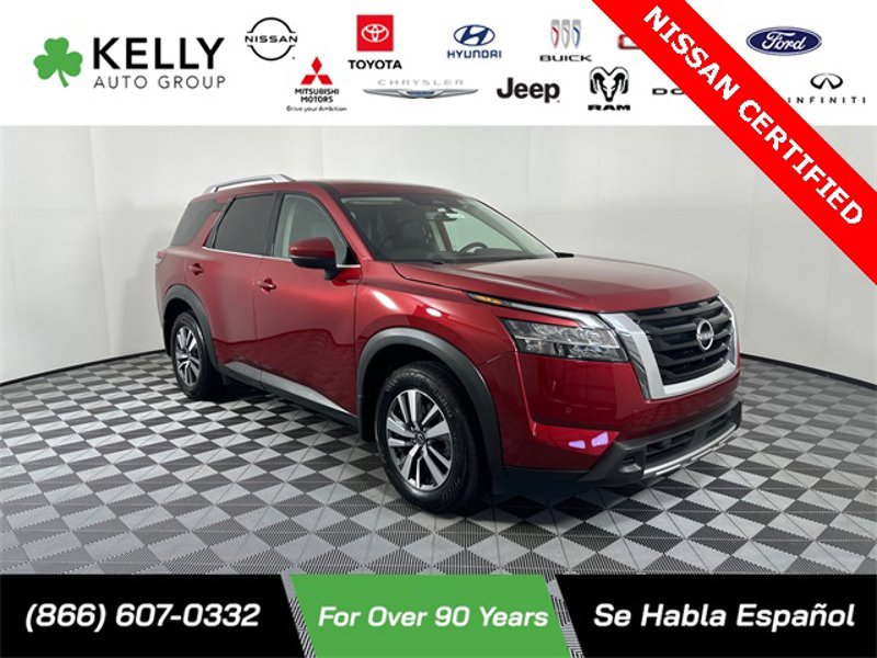 Certified 2024 Nissan Pathfinder SL image 1