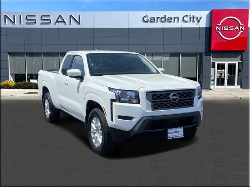 Certified 2023 Nissan Frontier SV w/ Tow Package image 1