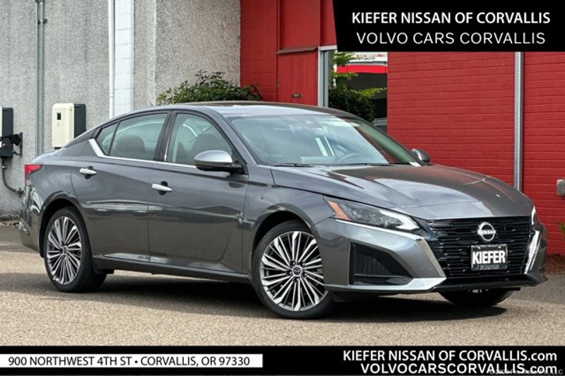 Certified 2024 Nissan Altima 2.5 SL image 1