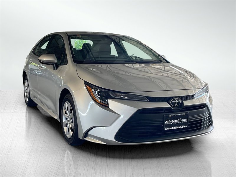 Certified 2025 Toyota Corolla LE image 1