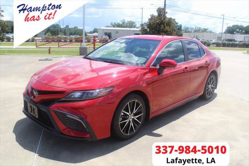 Certified 2023 Toyota Camry SE image 1